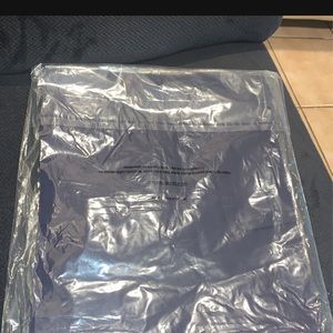 Wear figs size small navy casma 3 pockets